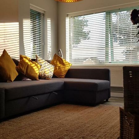 New Contemporary Flat Minutes From Airport & Nec Διαμέρισμα Marston Green Εξωτερικό φωτογραφία
